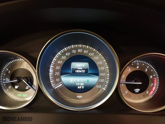 2014 Mercedes-Benz C-Class C 250 Sport with VIN WDDGF4HB0EA960338, listed as a IAAI auction lot 41358490 with 185,472 mi miles. Bid and sale history available at carsss.com. Image 7.