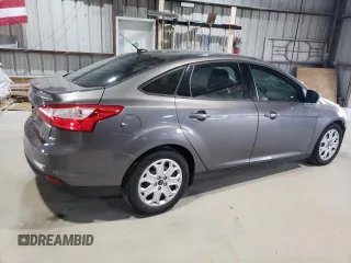 2012 Ford Focus SE z VIN 1FAHP3F28CL444261, wystawiony jako Copart lot #61174145 z przebiegiem 77 612 mil mil oraz Szkoda całkowita • Salvage title. Historia ofert i sprzedaży dostępna na DreamBid. Obrazek 3.