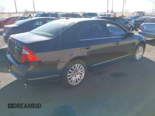2010 Ford Fusion Hybrid with VIN 3FADP0L32AR149911, listed as a IAAI auction lot 41636037 with 148,431 mi miles. Bid and sale history available at carsss.com. Image 4.