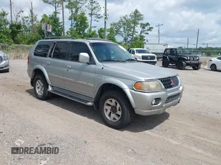 2001 Mitsubishi Montero Limited z VIN JA4LS41R41P013333, wystawiony jako IAAI lot #42361683 z przebiegiem 257 906 mil mil oraz . Historia ofert i sprzedaży dostępna na DreamBid. Obrazek 1.