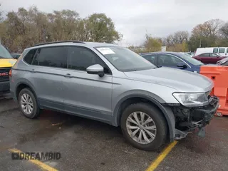 2020 Volkswagen Tiguan S с VIN 3VV1B7AX3LM127590, выставлен на аукционе IAAI как лот 40852532 с пробегом 62 465 миль миль и . История ставок и продаж доступна на DreamBid. Изображение 13.
