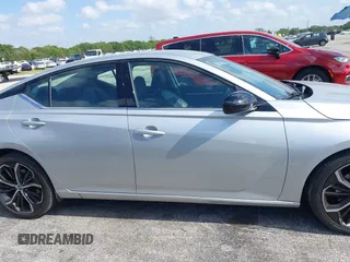 2024 Nissan Altima 2.5 SR with VIN 1N4BL4CV5RN370459, listed as a IAAI auction lot 42098086 with 42,852 mi miles. Bid and sale history available at carsss.com. Image 13.