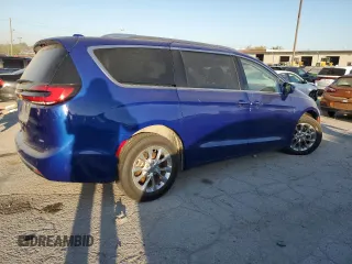 2021 Chrysler Pacifica Touring L with VIN 2C4RC3BG0MR554192, listed as a Copart auction lot 75395604 with 56,845 mi miles and Salvage title. Bid and sale history available at DreamBid. Image 3.