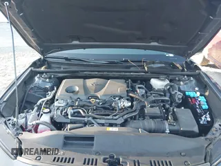 2025 Toyota Camry LE with VIN 4T1DAACK6SU013957, listed as a IAAI auction lot 41500800 with 31,414 mi miles and . Bid and sale history available at DreamBid. Image 10.