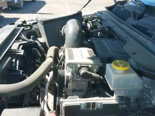 2020 Ram 1500 Laramie z VIN 1C6SRFRT5LN279572, wystawiony jako IAAI lot #41854832 z przebiegiem 105 128 mil mil oraz . Historia ofert i sprzedaży dostępna na DreamBid. Obrazek 20.