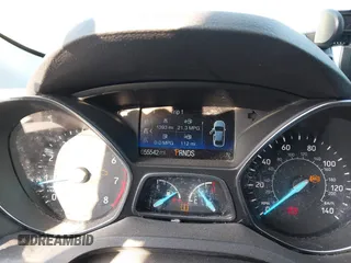 2018 Ford Escape SE z VIN 1FMCU9GD9JUC25456, wystawiony jako IAAI lot #41721436 z przebiegiem 55 642 mil mil oraz . Historia ofert i sprzedaży dostępna na DreamBid. Obrazek 7.