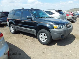 2007 Ford Escape XLS с VIN 1FMYU02ZX7KB08803, выставлен на аукционе IAAI как лот 41878290 с пробегом 163 983 миль миль и . История ставок и продаж доступна на DreamBid. Изображение 1.