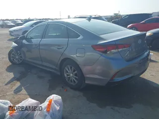 2019 Hyundai Sonata SE with VIN 5NPE24AF6KH750034, listed as a IAAI auction lot 41511943 with 116,871 mi miles. Bid and sale history available at carsss.com. Image 3.