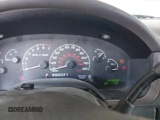 2002 Ford Explorer XLT с VIN 1FMZU73E92ZC17715, выставлен на аукционе IAAI как лот 42130163 с пробегом 243 059 миль миль и . История ставок и продаж доступна на DreamBid. Изображение 7.