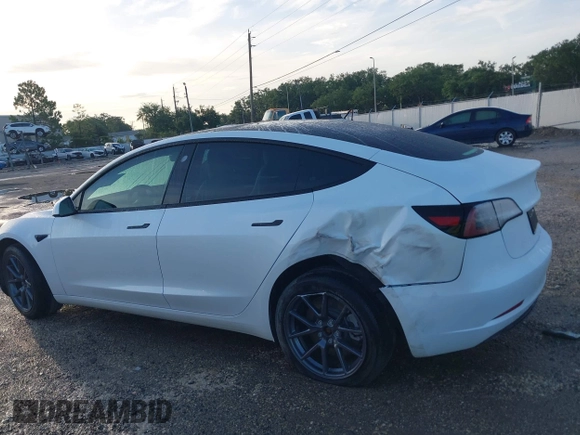 2023 Tesla Model 3 с VIN 5YJ3E1EA9PF479343, выставлен на аукционе IAAI как лот 42547545 с пробегом 11 741 миль миль и . История ставок и продаж доступна на DreamBid. Изображение 13.