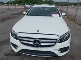 2018 Mercedes-Benz E 300 с VIN WDDZF4JB0JA316206, выставлен на аукционе IAAI как лот 42108861 с пробегом 115 777 миль миль и . История ставок и продаж доступна на DreamBid. Изображение 12.