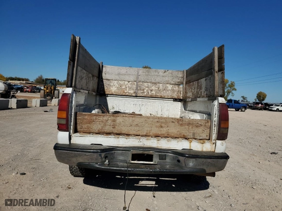 2002 Chevrolet Silverado 1500 LS with VIN 1GCEC19W72Z186287, listed as a Copart auction lot 80104964 with 0 mi miles and Clean Title. Bid and sale history available at carsss.com. Image 6.