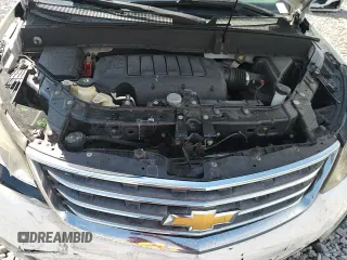 2017 Chevrolet Traverse LT z VIN 1GNKRHKD7HJ119335, wystawiony jako Copart lot #70081845 z przebiegiem Nie podano mil oraz Szkoda całkowita • Salvage title. Historia ofert i sprzedaży dostępna na DreamBid. Obrazek 14.