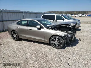 2020 Volvo S60 Momentum with VIN 7JR102FK6LG064744, listed as a Copart auction lot 51280685 with 39,416 mi miles and Clean Title. Bid and sale history available at carsss.com. Image 4.