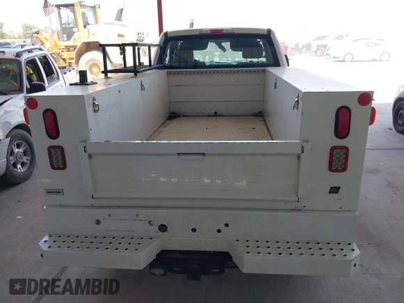 2017 Ford F-250 XL с VIN 1FDBF2A68HED79734, выставлен на аукционе IAAI как лот 42479755 с пробегом 59 208 миль миль и . История ставок и продаж доступна на DreamBid. Изображение 19.