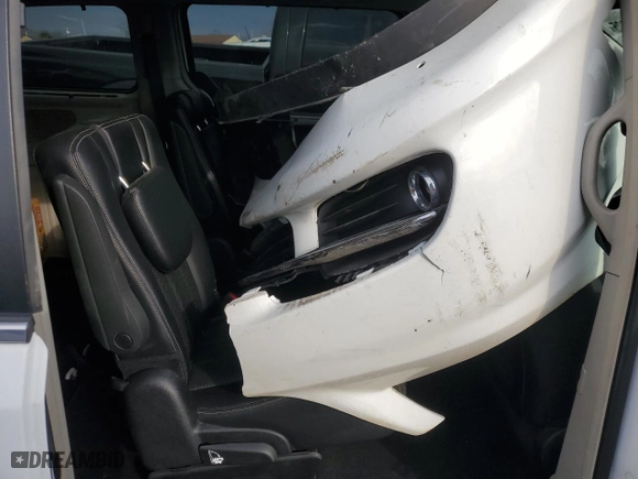 2015 Chrysler Town & Country Touring-L with VIN 2C4RC1CG6FR583685, listed as a Copart auction lot 46886605 with 29,121 mi miles and Salvage Title. Bid and sale history available at carsss.com. Image 11.