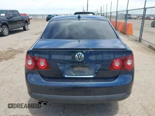 2010 Volkswagen Jetta Limited Edition with VIN 3VWRX7AJ1AM067933, listed as a IAAI auction lot 42153235 with 127,051 mi miles and . Bid and sale history available at DreamBid. Image 16.