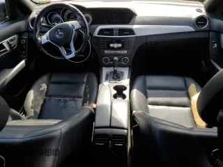 2012 Mercedes-Benz C 250 Sport z VIN WDDGF4HB8CR216307, wystawiony jako Copart lot #62740835 z przebiegiem 1 042 467 mil mil oraz Szkoda całkowita • Salvage title. Historia ofert i sprzedaży dostępna na DreamBid. Obrazek 8.