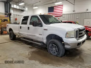 2005 Ford F-250 XL with VIN 1FTSW21P35EC79548, listed as a Copart auction lot 57217535 with 206,502 mi miles and Clean title. Bid and sale history available at DreamBid. Image 4.