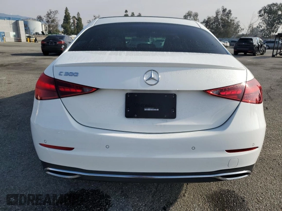 2022 Mercedes-Benz C 300 z VIN W1KAF4GB4NR062608, wystawiony jako Copart lot #43452605 z przebiegiem 19 604 mil mil oraz Szkoda całkowita • Salvage title. Historia ofert i sprzedaży dostępna na DreamBid. Obrazek 6.