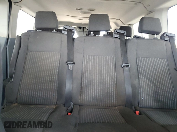 2018 Ford Transit Passenger XL z VIN 1FBZX2YG3JKB06453, wystawiony jako Copart lot #57518745 z przebiegiem 137 724 mil mil oraz Tytuł czysty. Historia ofert i sprzedaży dostępna na DreamBid. Obrazek 10.