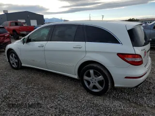 2012 Mercedes-Benz R 350 with VIN 4JGCB2FE8CA137638, listed as a Copart auction lot 77701374 with 126,527 mi miles and Salvage Title. Bid and sale history available at carsss.com. Image 2.