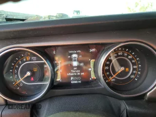 2021 Jeep Gladiator Sport S z VIN 1C6HJTAGXML512387, wystawiony jako Copart lot #50200465 z przebiegiem 42 466 mil mil oraz Szkoda całkowita • Salvage title. Historia ofert i sprzedaży dostępna na DreamBid. Obrazek 9.
