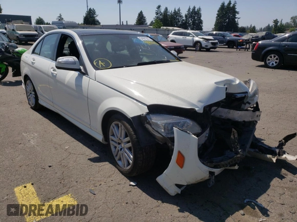 2009 Mercedes-Benz C 300 Sport z VIN WDDGF81X79F245689, wystawiony jako Copart lot #49351905 z przebiegiem Nie podano mil oraz Szkoda całkowita • Salvage title. Historia ofert i sprzedaży dostępna na DreamBid. Obrazek 1.