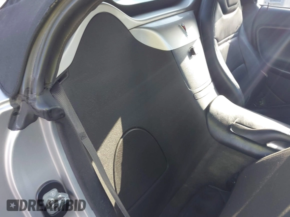 2007 Pontiac Solstice z VIN 1G2MB35B07Y122333, wystawiony jako IAAI lot #42173214 z przebiegiem 201 764 mil mil oraz . Historia ofert i sprzedaży dostępna na DreamBid. Obrazek 8.
