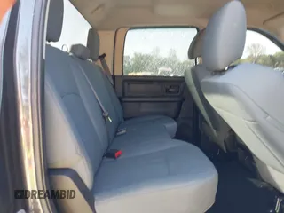 2018 Ram 2500 Tradesman z VIN 3C6UR5CL1JG390282, wystawiony jako IAAI lot #42133001 z przebiegiem 256 087 mil mil oraz . Historia ofert i sprzedaży dostępna na DreamBid. Obrazek 8.