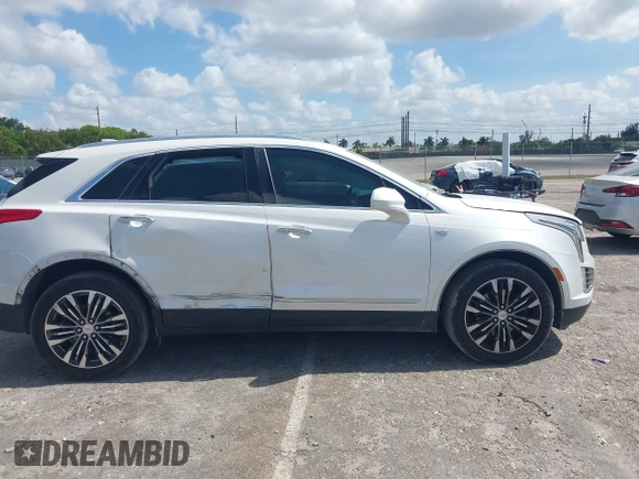 2017 Cadillac XT5 Premium Luxury FWD z VIN 1GYKNCRS5HZ230621, wystawiony jako IAAI lot #42123597 z przebiegiem 88 268 mil mil oraz . Historia ofert i sprzedaży dostępna na DreamBid. Obrazek 14.