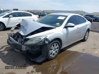 2011 Mazda Mazda6 i Sport with VIN 1YVHZ8BH9B5M27347, listed as a IAAI auction lot 41922553 with 147,573 mi miles. Bid and sale history available at carsss.com. Image 17.