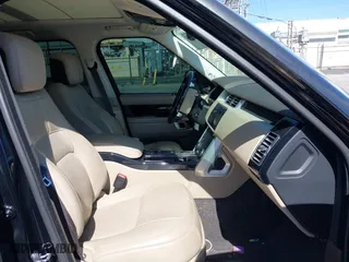 2019 Land Rover Range Rover HSE with VIN SALGS2SV8KA547178, listed as a IAAI auction lot 41544820 with 50,257 mi miles. Bid and sale history available at carsss.com. Image 5.