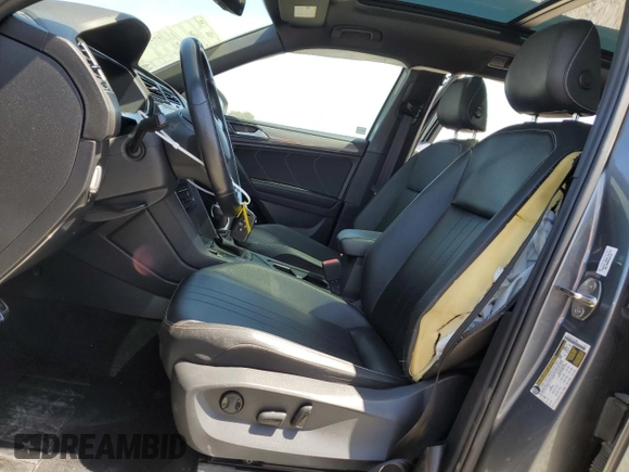 2022 Volkswagen Tiguan SE R-Line Black z VIN 3VVCB7AX5NM126601, wystawiony jako Copart lot #60935515 z przebiegiem 67 801 mil mil oraz Szkoda całkowita • Salvage title. Historia ofert i sprzedaży dostępna na DreamBid. Obrazek 7.