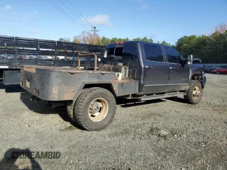 2015 Chevrolet Silverado 3500HD LTZ with VIN 1GC4K0E83FF587522, listed as a Copart auction lot 84627984 with 133,935 mi miles and Salvage Title. Bid and sale history available at DreamBid. Image 3.