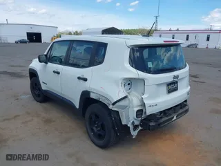 2017 Jeep Renegade Sport with VIN ZACCJBAB5HPF98730, listed as a IAAI auction lot 41923087 with 74,306 mi miles. Bid and sale history available at carsss.com. Image 3.