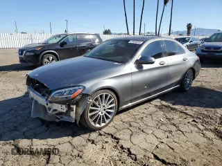 2019 Mercedes-Benz C 300 with VIN WDDWF8DB8KR483762, listed as a Copart auction lot 47028645 with 64,470 mi miles and Salvage Title. Bid and sale history available at DreamBid. Image 1.