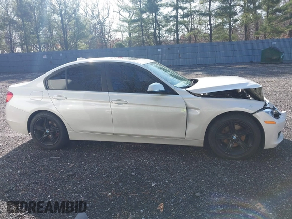 2014 BMW 3 Series 328d xDrive с VIN WBA3D5C52EKX99519, выставлен на аукционе IAAI как лот 41909624 с пробегом 112 395 миль миль и . История ставок и продаж доступна на DreamBid. Изображение 13.