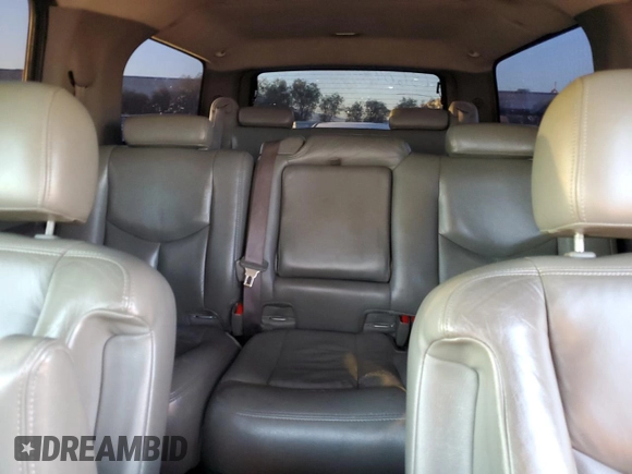 2005 Chevrolet Suburban LS with VIN 3GNFK16ZX5G170571, listed as a Copart auction lot 73500934 with 339,790 mi miles and Salvage Title. Bid and sale history available at carsss.com. Image 10.