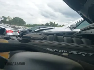 2018 Dodge Challenger R/T Scat Pack z VIN 2C3CDZFJ0JH311676, wystawiony jako IAAI lot #40347943 z przebiegiem 96 973 mil mil oraz . Historia ofert i sprzedaży dostępna na DreamBid. Obrazek 18.