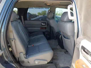 2008 Toyota Sequoia Ltd with VIN 5TDZY68A38S000485, listed as a IAAI auction lot 42014599 with 200,239 mi miles. Bid and sale history available at carsss.com. Image 8.