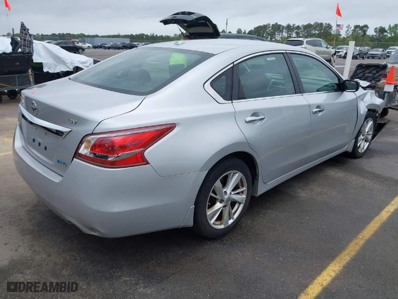 2013 Nissan Altima 2.5 SL with VIN 1N4AL3AP7DC141778, listed as a IAAI auction lot 41920140 with 223,176 mi miles. Bid and sale history available at carsss.com. Image 4.