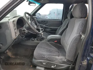 2000 GMC Jimmy SLE Convenience with VIN 1GKDT13W9Y2236228, listed as a Copart auction lot 41887065 with 248,134 mi miles and Salvage Title. Bid and sale history available at carsss.com. Image 7.