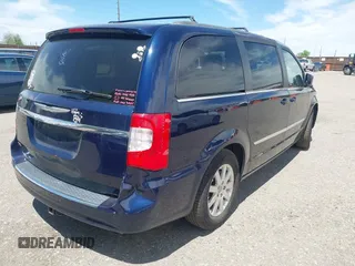 2014 Chrysler Town & Country Touring z VIN 2C4RC1BG5ER440551, wystawiony jako IAAI lot #42265340 z przebiegiem 167 068 mil mil oraz . Historia ofert i sprzedaży dostępna na DreamBid. Obrazek 4.