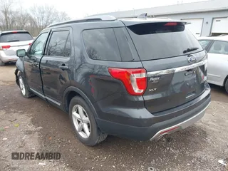 2017 Ford Explorer XLT with VIN 1FM5K7D81HGA68203, listed as a IAAI auction lot 41908625 with 98,996 mi miles and . Bid and sale history available at carsss.com. Image 3.