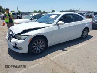 2007 BMW 3 Series 328xi z VIN WBAWC33537PD06475, wystawiony jako IAAI lot #42368910 z przebiegiem 101 579 mil mil oraz . Historia ofert i sprzedaży dostępna na DreamBid. Obrazek 2.