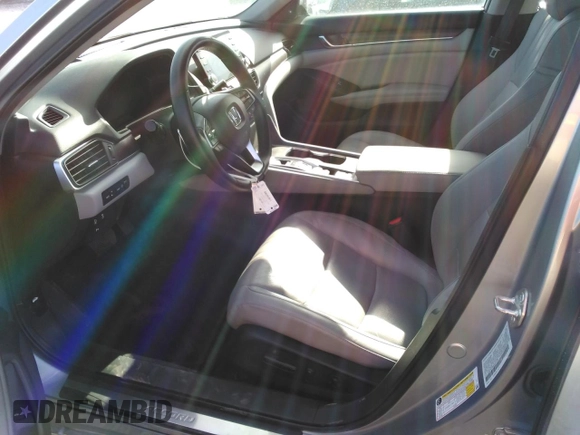 2018 Honda Accord Touring z VIN 1HGCV3F96JA010793, wystawiony jako Copart lot #48586605 z przebiegiem 41 666 mil mil oraz Szkoda całkowita • Salvage title. Historia ofert i sprzedaży dostępna na DreamBid. Obrazek 7.