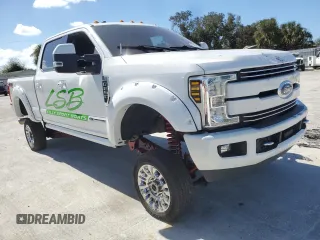 2018 Ford Super Duty F-250 SRW XL with VIN 1FT7W2BT6JEB95882, listed as a Copart auction lot 75690644 with 0 mi miles and Non Repairable. Bid and sale history available at carsss.com. Image 4.