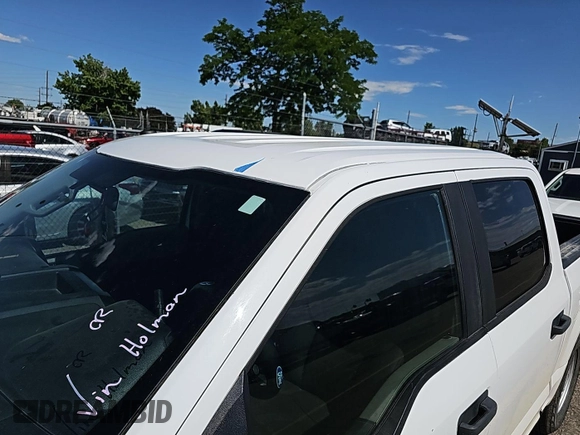 2017 Ford F-150 XL with VIN 1FTEW1EP5HKD42155, listed as a IAAI auction lot 42734844 with 140,684 mi miles and . Bid and sale history available at DreamBid. Image 1.