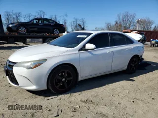 2016 Toyota Camry XLE with VIN 4T1BF1FK8GU563754, listed as a Copart auction lot 48964615 with 121,473 mi miles and Salvage Title. Bid and sale history available at DreamBid. Image 1.
